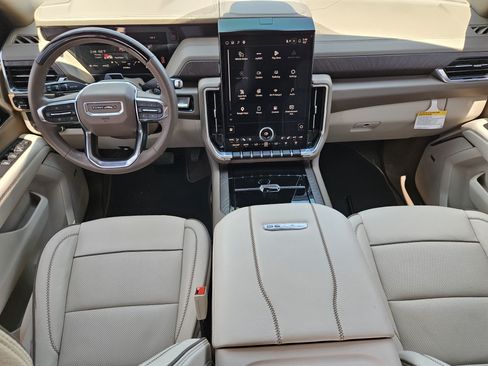 Used 2025 GMC Yukon XL Denali w/ Denali Reserve Package AWD/4WD image 27