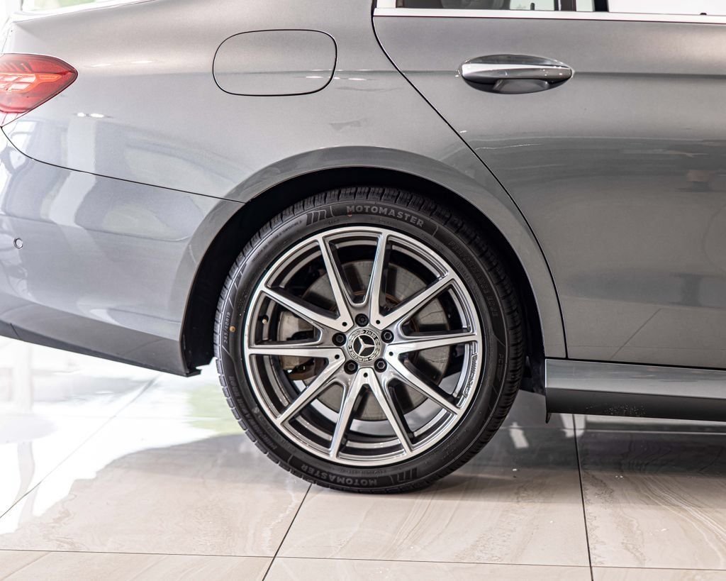 Used 2023 Mercedes-Benz E 450 4MATIC Sedan image 11