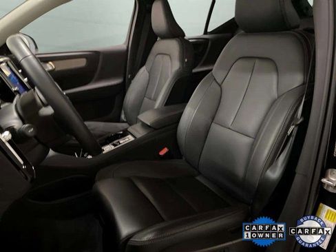 Used 2025 Volvo XC40 B5 Plus image 64