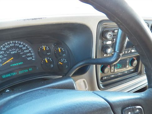 Used 2003 Chevrolet Silverado 3500 LT w/ Skid Plate Package image 19