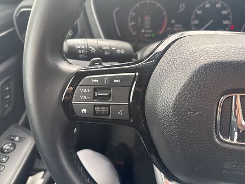 Used 2023 Honda Pilot Touring image 14