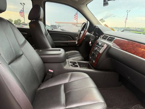 Used 2009 Chevrolet Silverado 1500 LTZ w/ Safety Package AWD/4WD image 34
