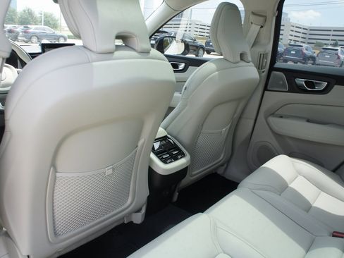 New 2026 Volvo XC60 B5 Ultra w/ Protection Package Premier image 22