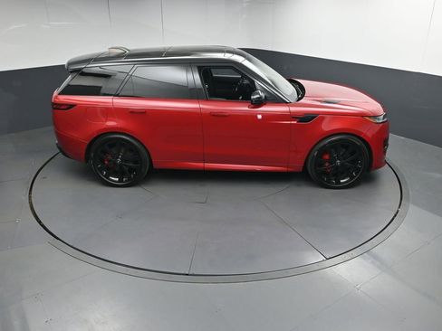 Used 2025 Land Rover Range Rover Sport Dynamic SE AWD/4WD image 36