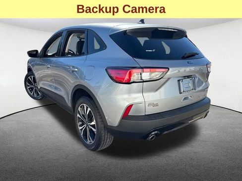 Used 2022 Ford Escape SE w/ SE Sport Appearance Package AWD/4WD image 9