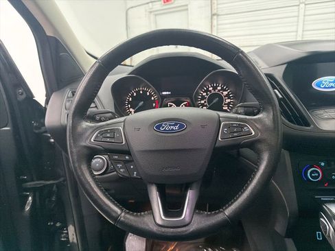 Used 2019 Ford Escape SEL FWD image 16