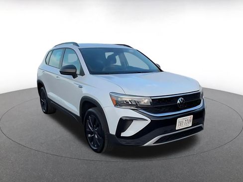 Used 2024 Volkswagen Taos S image 3