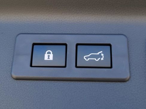 Certified 2025 Subaru Forester Limited image 13