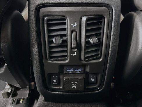 Used 2025 Dodge Durango R/T AWD/4WD image 29