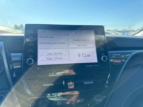 Used 2021 Toyota Camry XSE FWD image 25