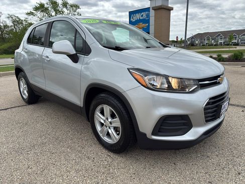 Used 2020 Chevrolet Trax LS w/ Tint and Cruise Package FWD image 6