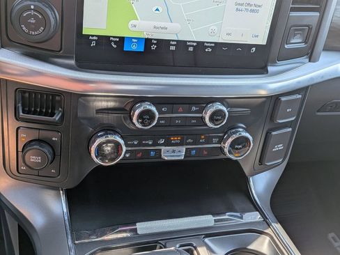 Used 2025 Ford F150 Lariat w/ Equipment Group 502A High AWD/4WD image 19