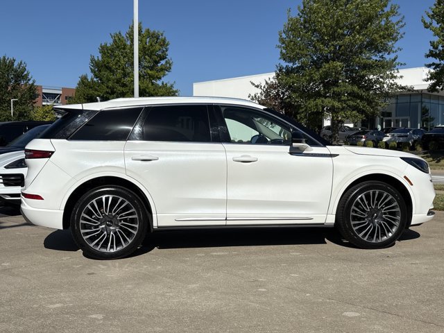 Used 2020 Lincoln Corsair Reserve w/ Appearance Package FWD image 2