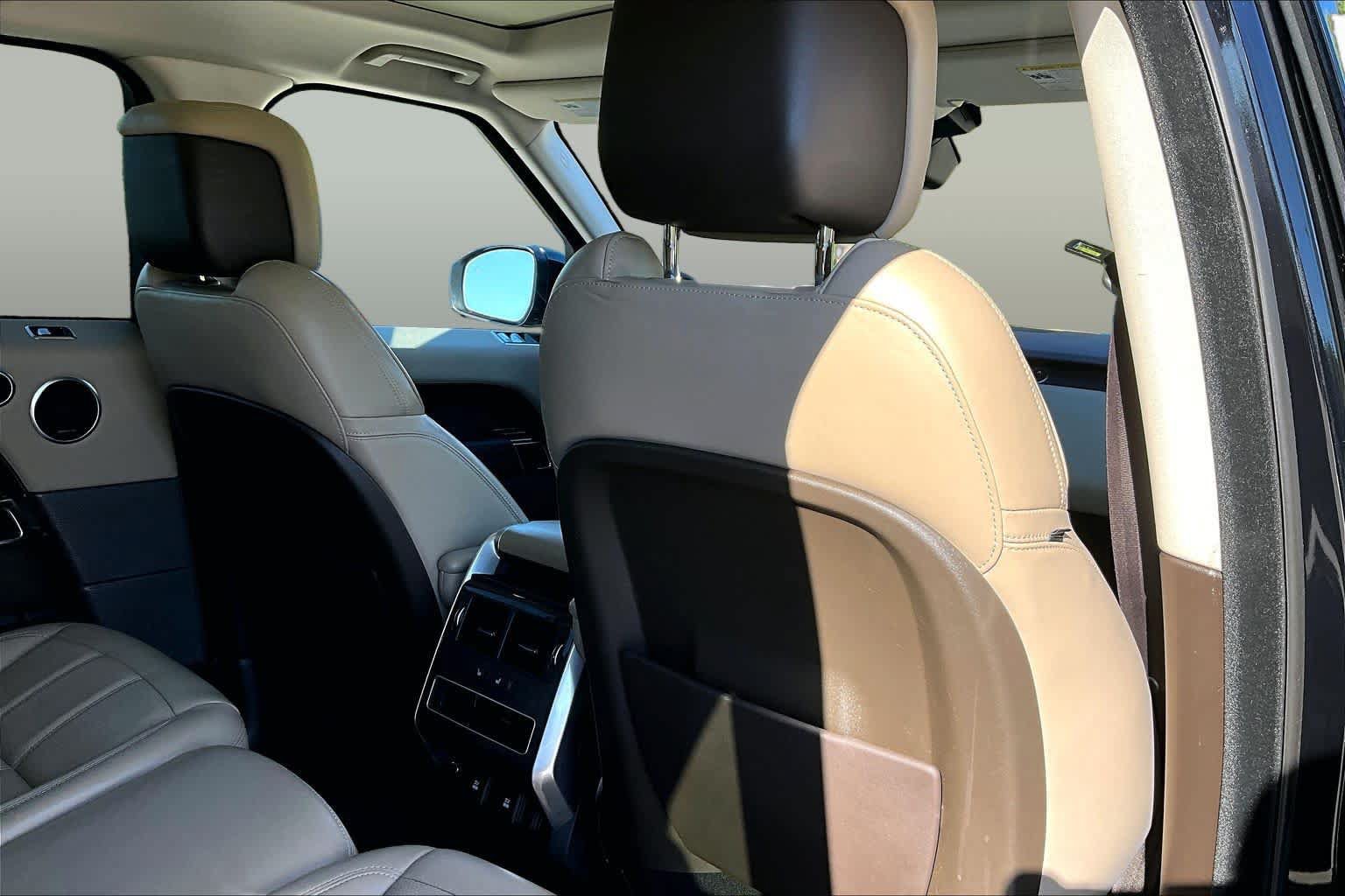 Used 2019 Land Rover Range Rover Sport HSE AWD/4WD image 20