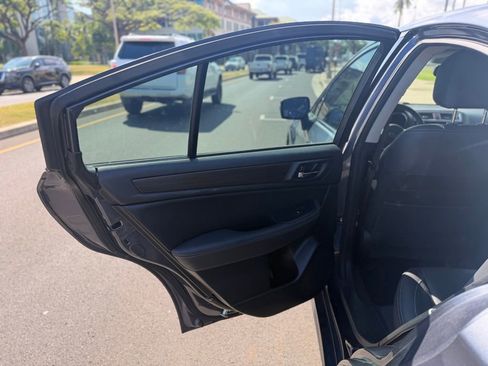 Used 2016 Subaru Legacy 2.5i Limited AWD/4WD image 9