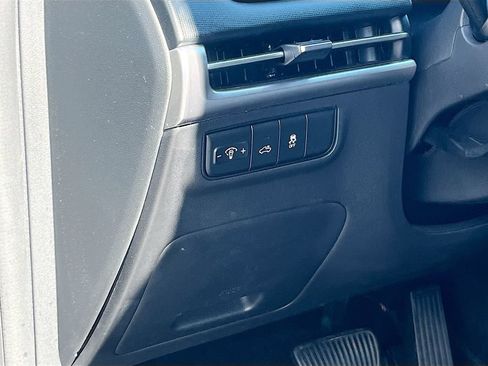Used 2025 Hyundai Santa Cruz SEL FWD image 10