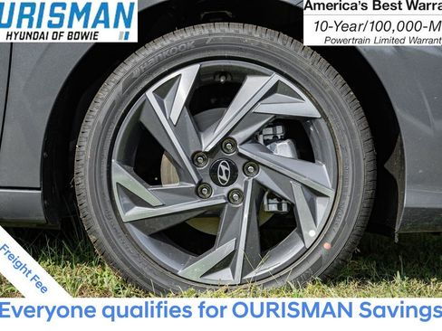 New 2025 Hyundai Elantra SEL image 13