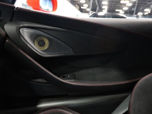 Used 2017 McLaren 570S Coupe image 31