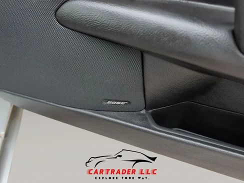 Used 2006 Chevrolet Corvette Convertible w/ Preferred Equipment Group RWD image 24