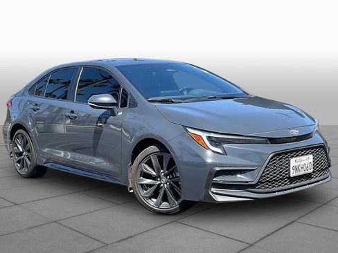 Certified 2024 Toyota Corolla SE w/ SE Premium Package FWD image 2