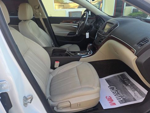 Used 2014 Buick Regal image 21