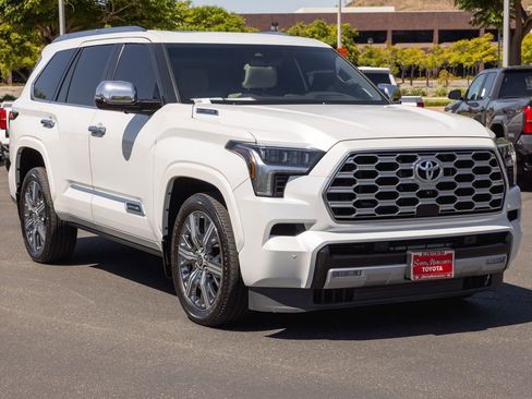 Certified 2023 Toyota Sequoia Capstone AWD/4WD image 3
