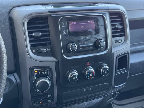 Used 2018 RAM 1500 Tradesman w/ Chrome Appearance Group AWD/4WD image 16