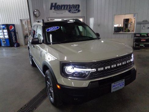 Certified 2025 Ford Bronco Sport Big Bend w/ Convenience Package AWD/4WD image 1
