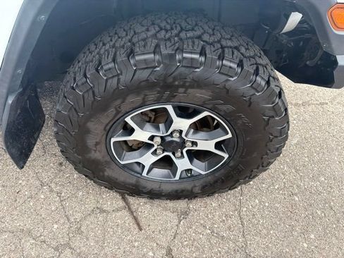 Used 2020 Jeep Wrangler Unlimited Rubicon AWD/4WD image 14