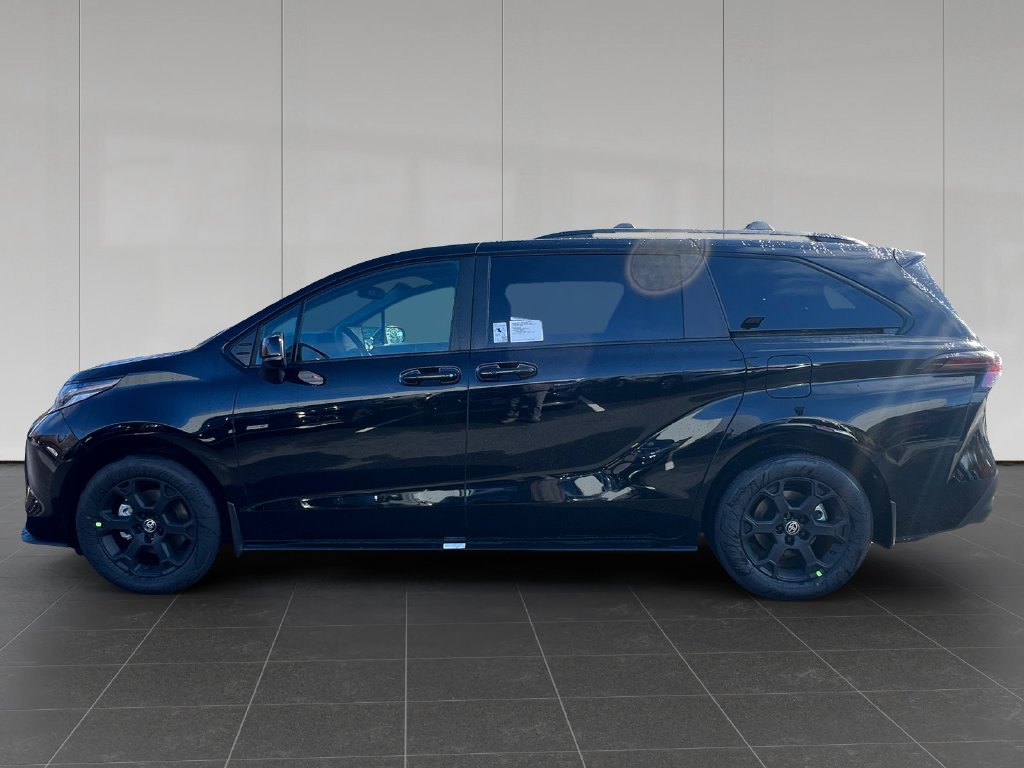 New 2026 Toyota Sienna XLE Woodland Edition AWD/4WD image 2