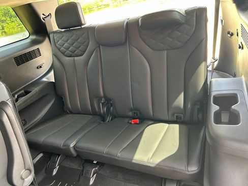Used 2021 Hyundai Palisade Limited FWD image 14