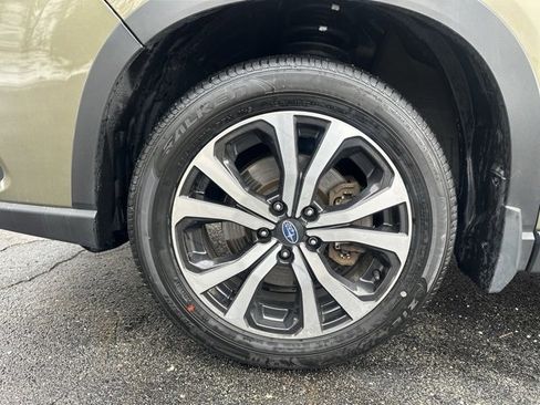 Used 2022 Subaru Forester Limited image 26