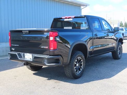 Used 2023 Chevrolet Silverado 1500 ZR2 AWD/4WD image 3