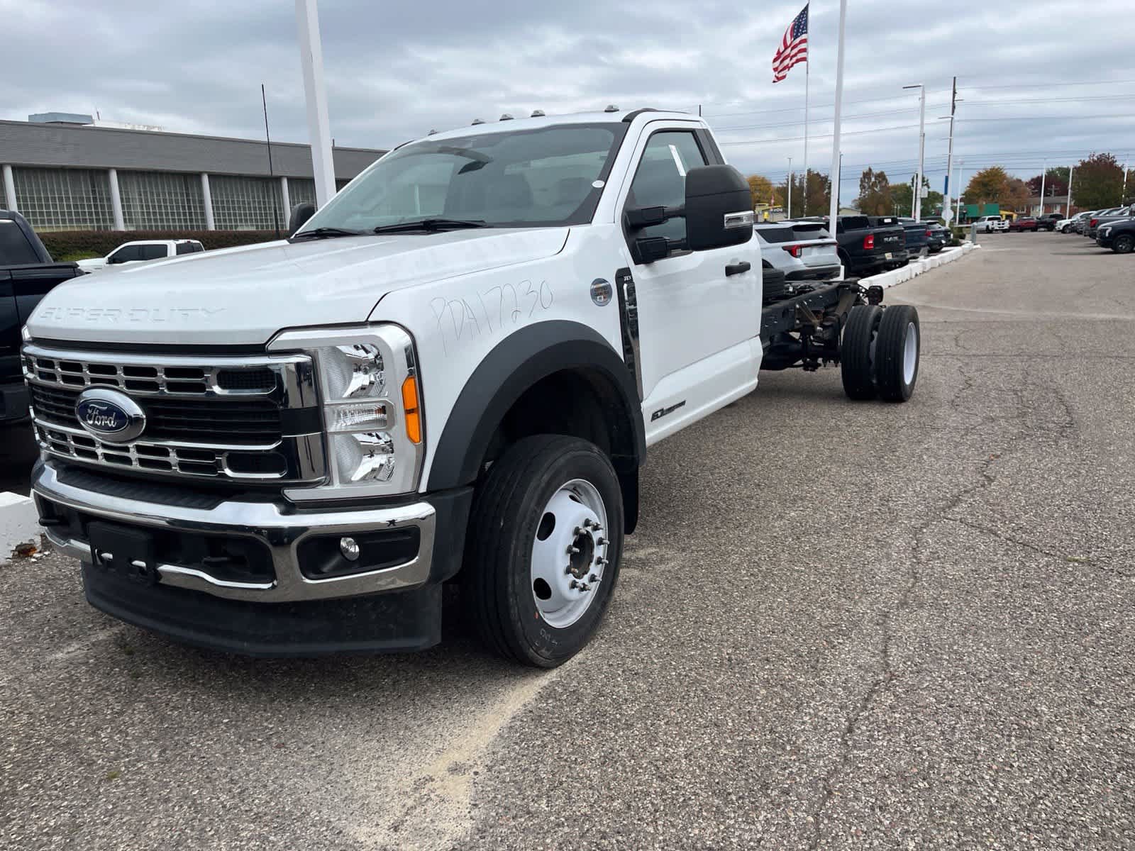 Used 2023 Ford F450 XLT w/ XLT Value Package RWD image 6