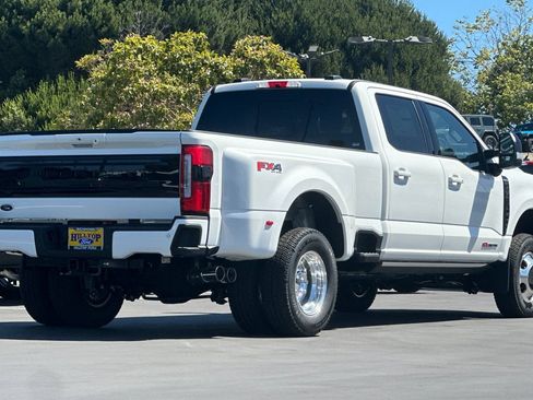 New 2026 Ford F350 Platinum AWD/4WD image 4