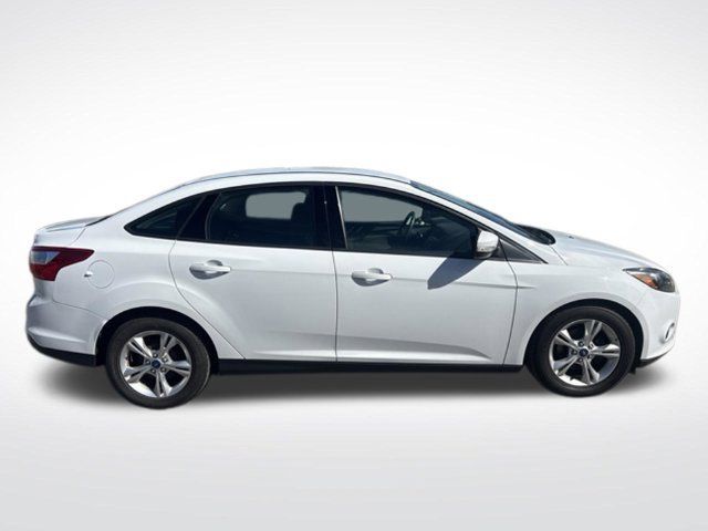 Used 2013 Ford Focus SE FWD image 9