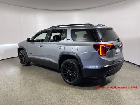 Used 2023 GMC Acadia SLT w/ Elevation Edition image 5