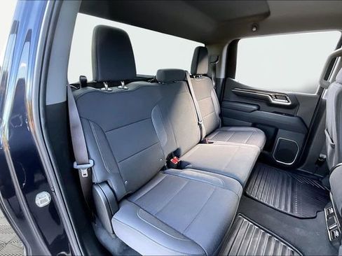 Used 2024 Chevrolet Silverado 1500 LT image 17