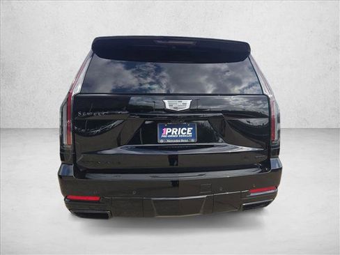 Used 2025 Cadillac Escalade ESV Sport Platinum w/ LPO, ONYX Package image 6