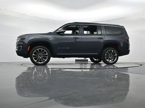 Used 2025 Jeep Wagoneer Series III w/ Premium Group I AWD/4WD image 41