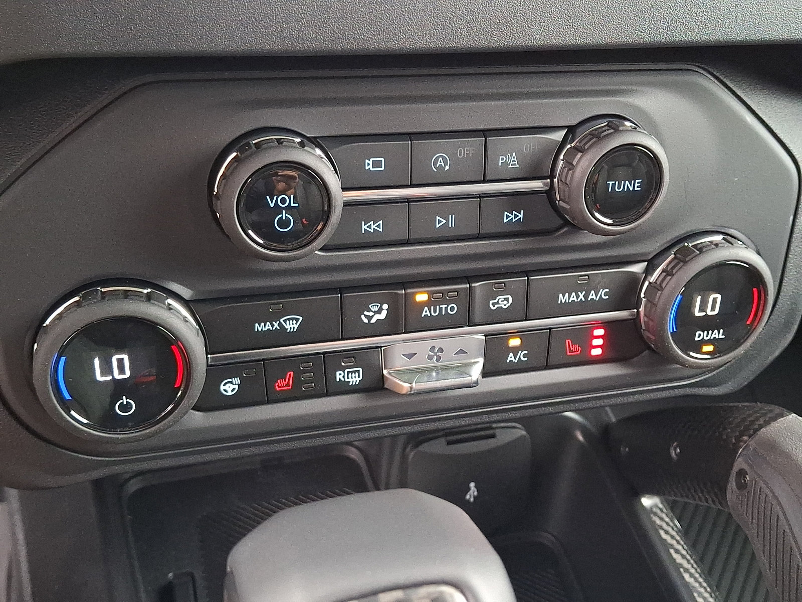 New 2026 Ford Bronco Raptor w/ Interior Carbon Fiber Pack AWD/4WD image 11