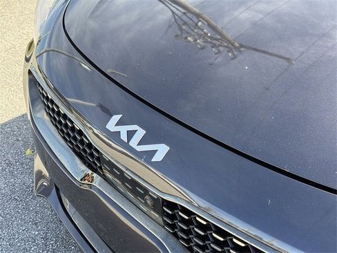 Used 2022 Kia Stinger GT2 w/ Red Interior Color Package image 6