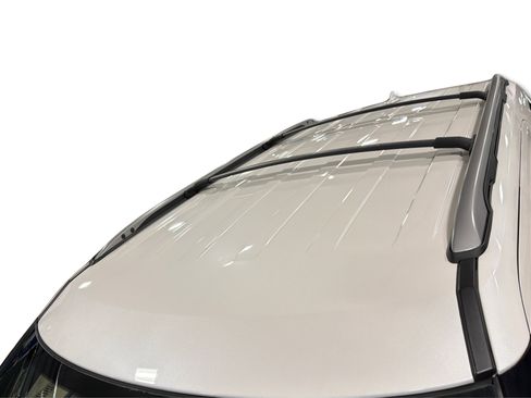 Used 2018 Ford Explorer XLT w/ Equipment Group 202A AWD/4WD image 47