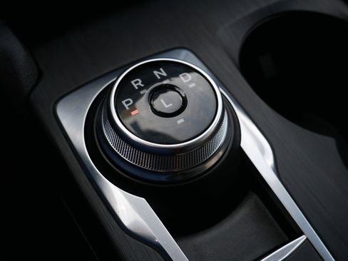 Certified 2025 Ford Escape ST-Line image 19