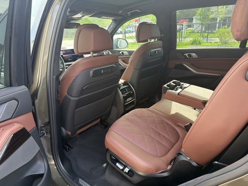 Used 2026 BMW X7 xDrive40i w/ Executive Package AWD/4WD image 7