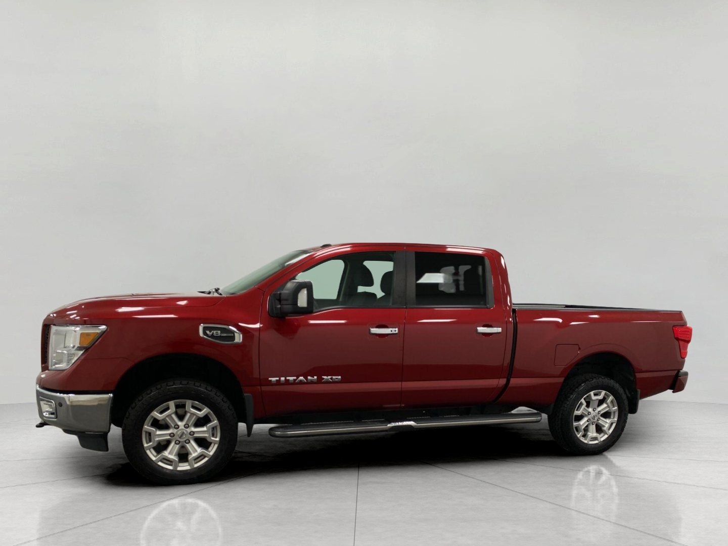 Used 2019 Nissan Titan SV AWD/4WD image 9