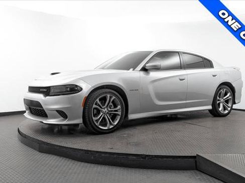 Used 2022 Dodge Charger R/T image 2