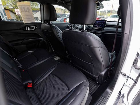 Used 2025 Jeep Compass Latitude w/ Convenience Group image 26