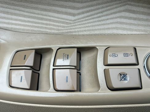 Used 2013 Hyundai Elantra GLS w/ Preferred Pkg FWD image 32
