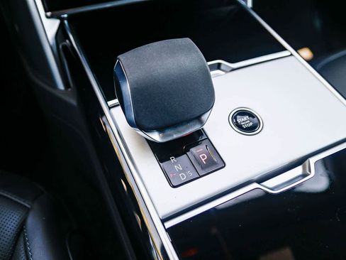 New 2026 Land Rover Range Rover SE AWD/4WD image 24